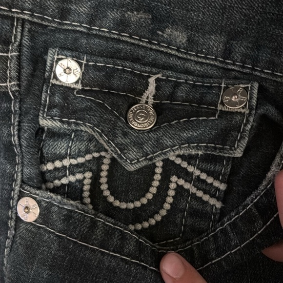 Distressed true religion jeans - Picture 4 of 5